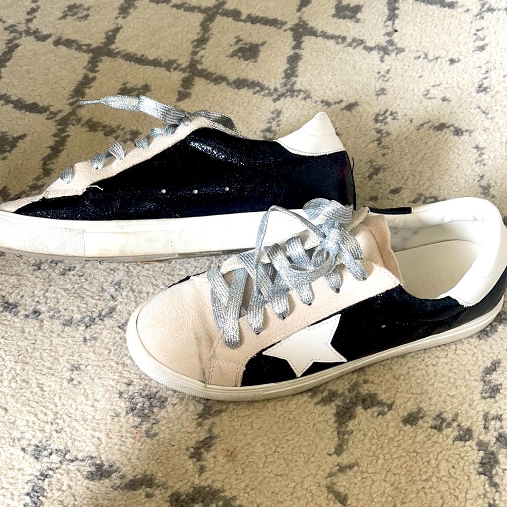 Golden Goose Dupes Silver Stars